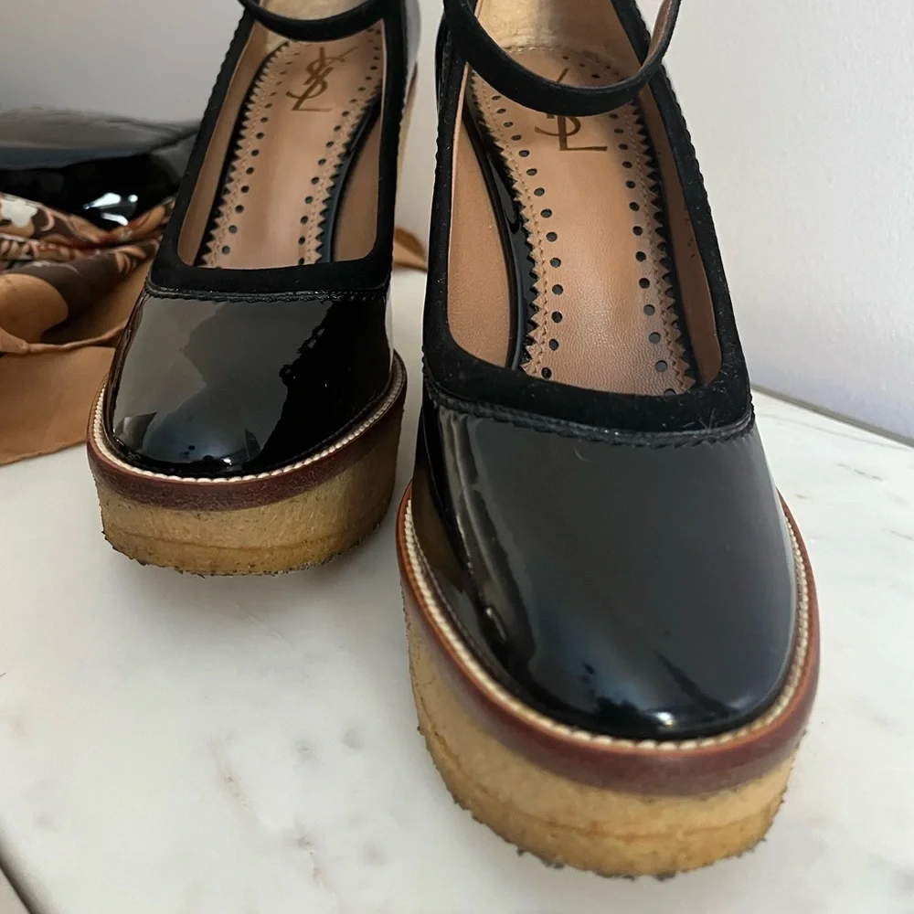 Women’s YVES SAINT LAURENT WEDGE  BLACK PATENT Mules - Picture 3 of 15